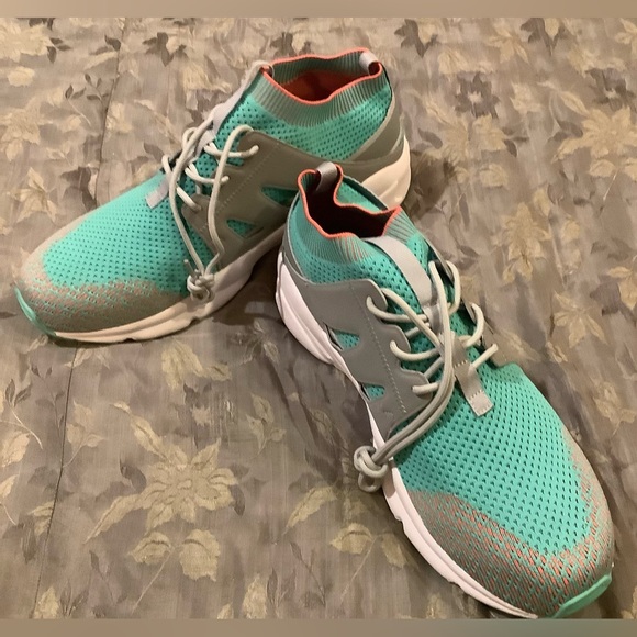 Propet Teal and Gray Women's Sneakers, Size 13X, NWOT. - Picture 13 of 14